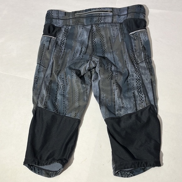 Womens Athleta Shorts Size Small Petite SP gray leggings - Picture 5 of 7